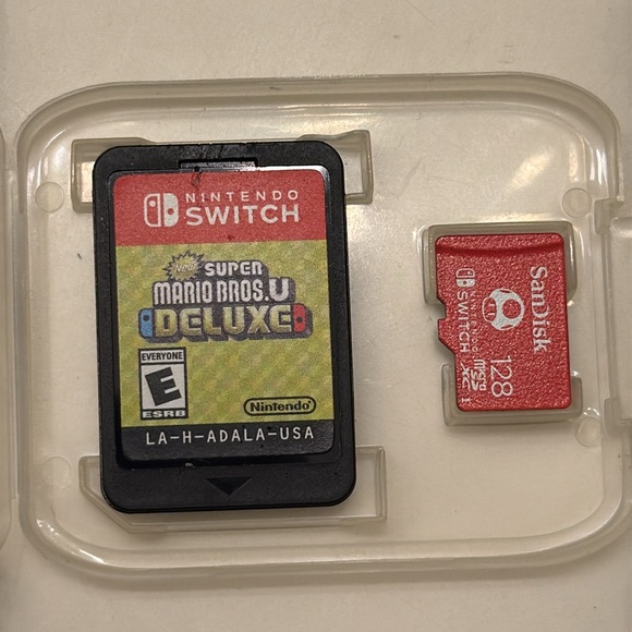 Nintendo Switch Super Mario Sandisk Bundle - Picture 2 of 14